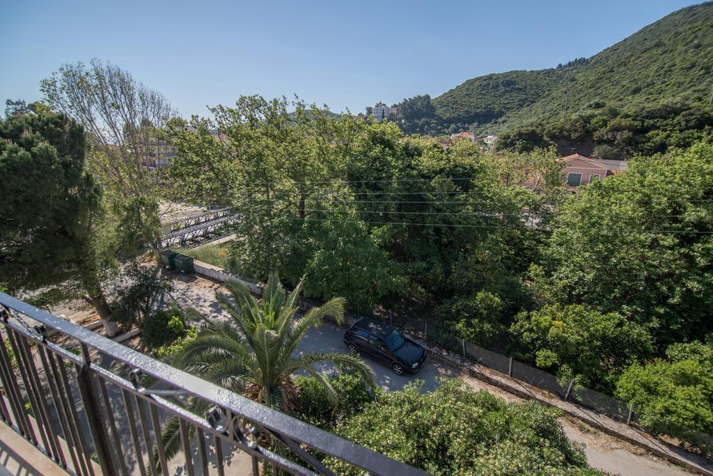 Maria Parameriti Apartments Poros  Exterior photo