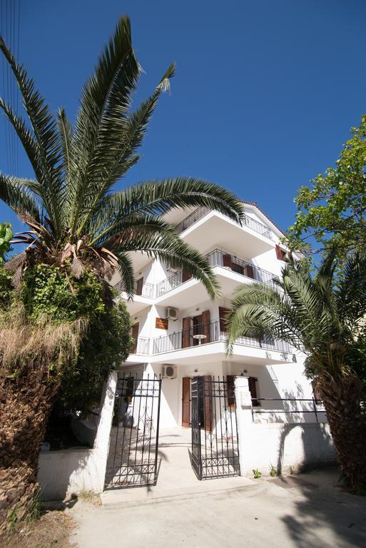 Maria Parameriti Apartments Poros  Exterior photo